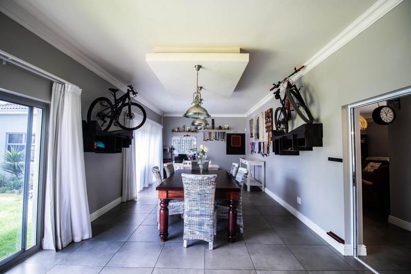 5 Bedroom Property for Sale in Myburgh Park Western Cape
